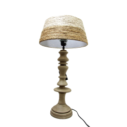 Lampa rzeźbiona z drewna mango z abażurem